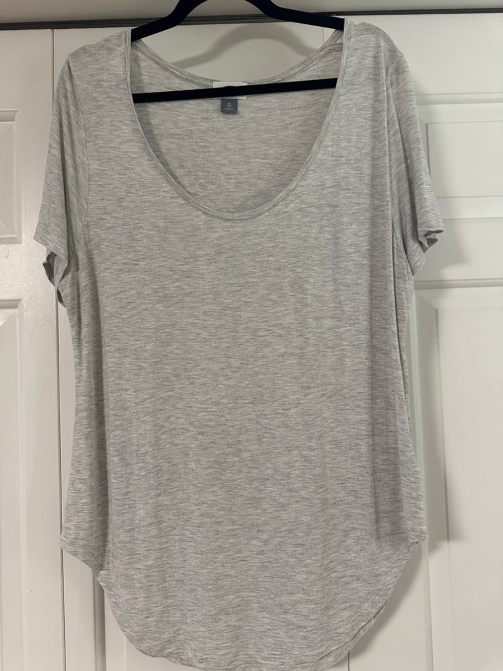 Old Navy Heather Light Gray Scoop Neck Short Sleeve Tee